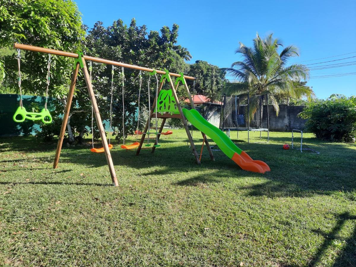 Tropical Dream - Gite Touristique - 4Adultes Et 3Enfants Baie-Mahault Kültér fotó